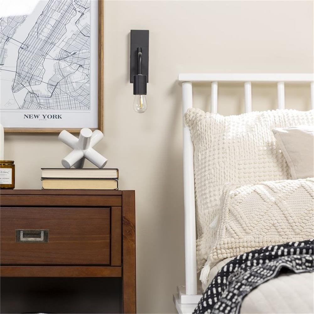 Lydia 1-Drawer Classic Solid Wood Bedroom Nightstand in Walnut