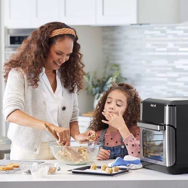 Instant Vortex Plus 10qt 7-in-1 Air Fryer Toaster Oven Combo - Black