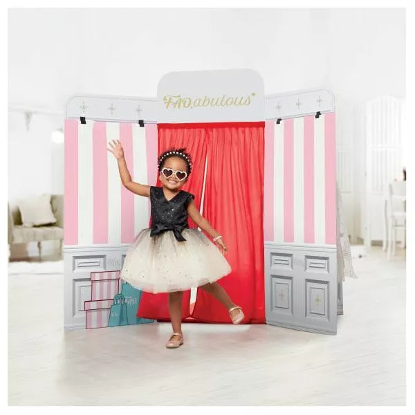 FAO Schwarz Style Runway 4-Sided Fashion Show Playset