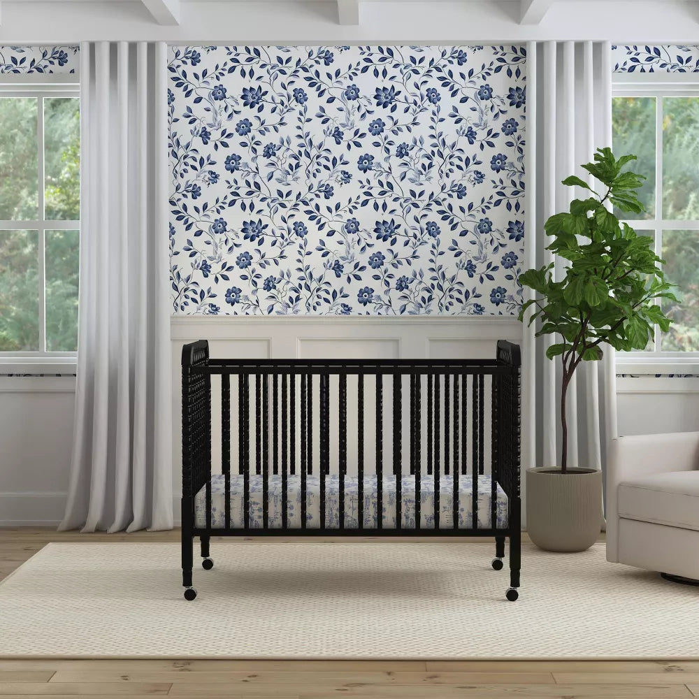 DaVinci Jenny Lind 3 in 1 Convertible Crib Black