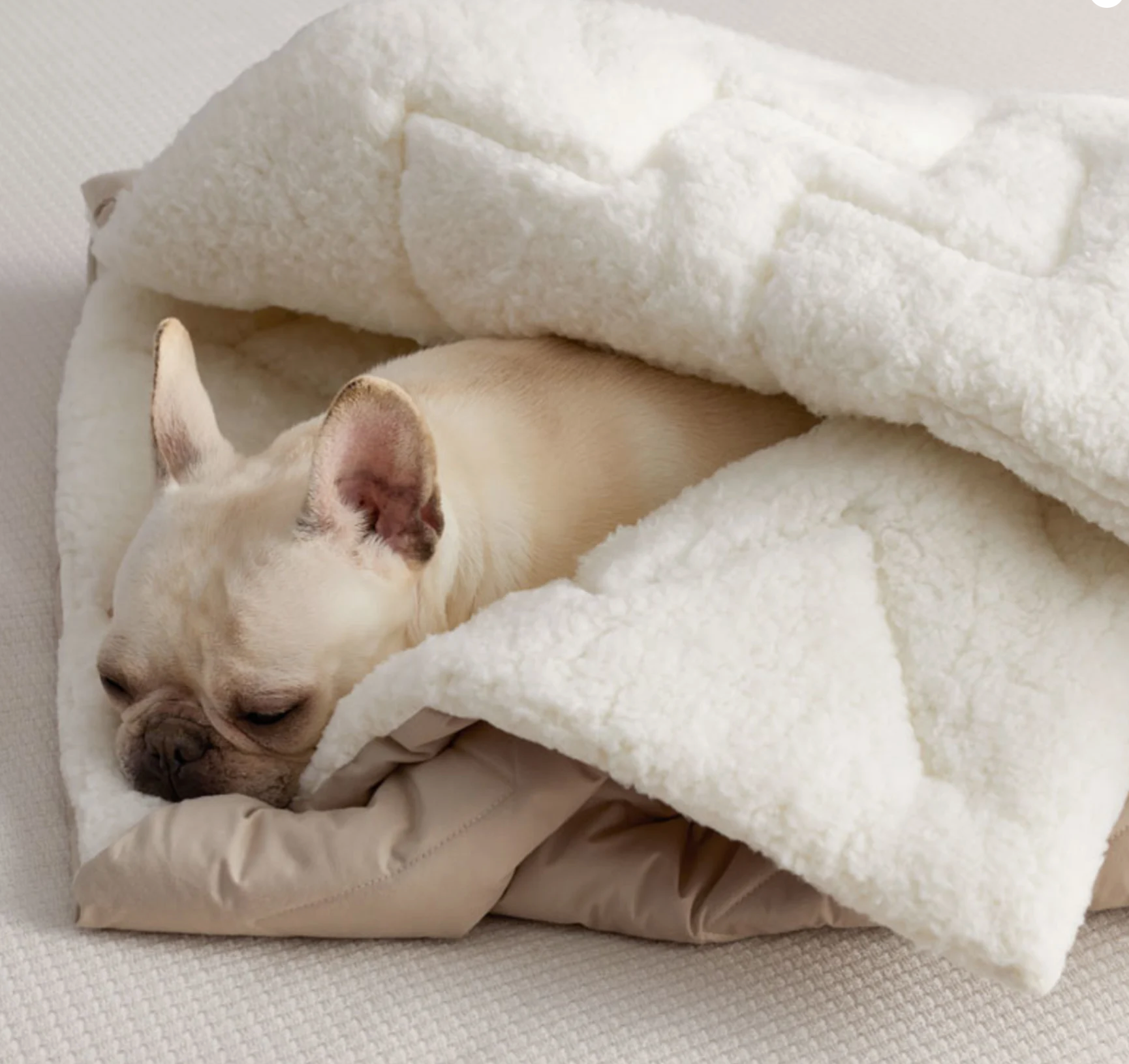 LaCrosse™ Pet Sleeping Bag - NAVY